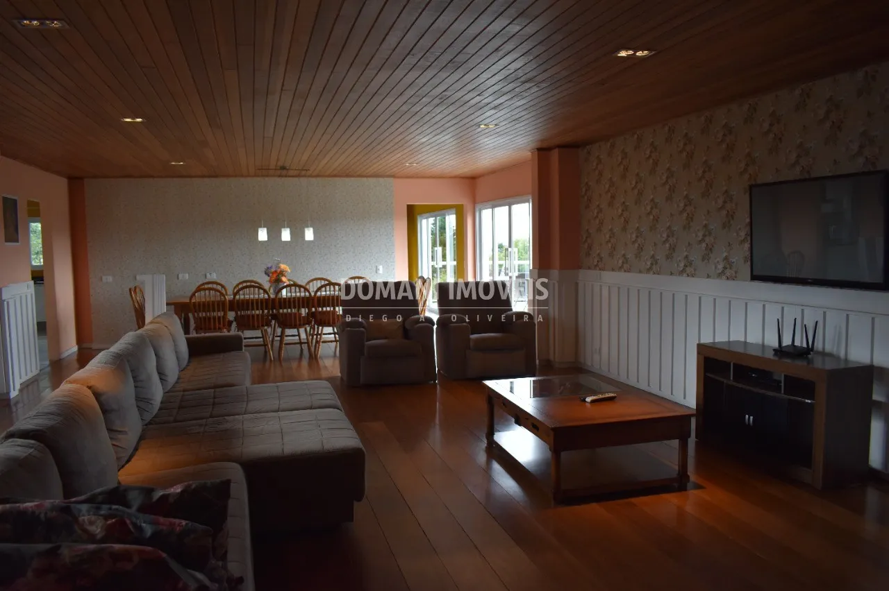 Casa à venda de 3.050 m² em Campos do Jordão, SP, Brasil
