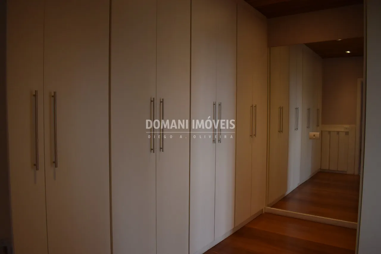 Casa à venda de 3.050 m² em Campos do Jordão, SP, Brasil