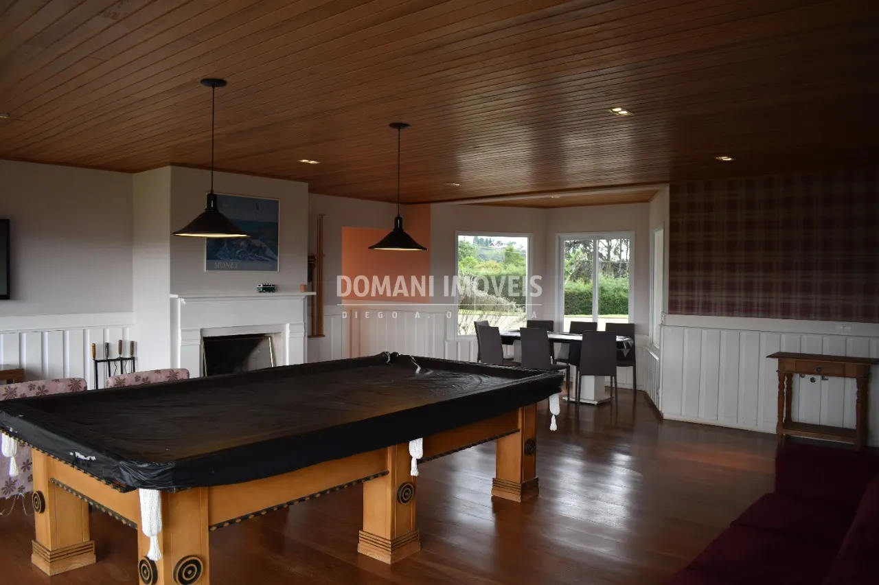 Casa à venda de 3.050 m² em Campos do Jordão, SP, Brasil