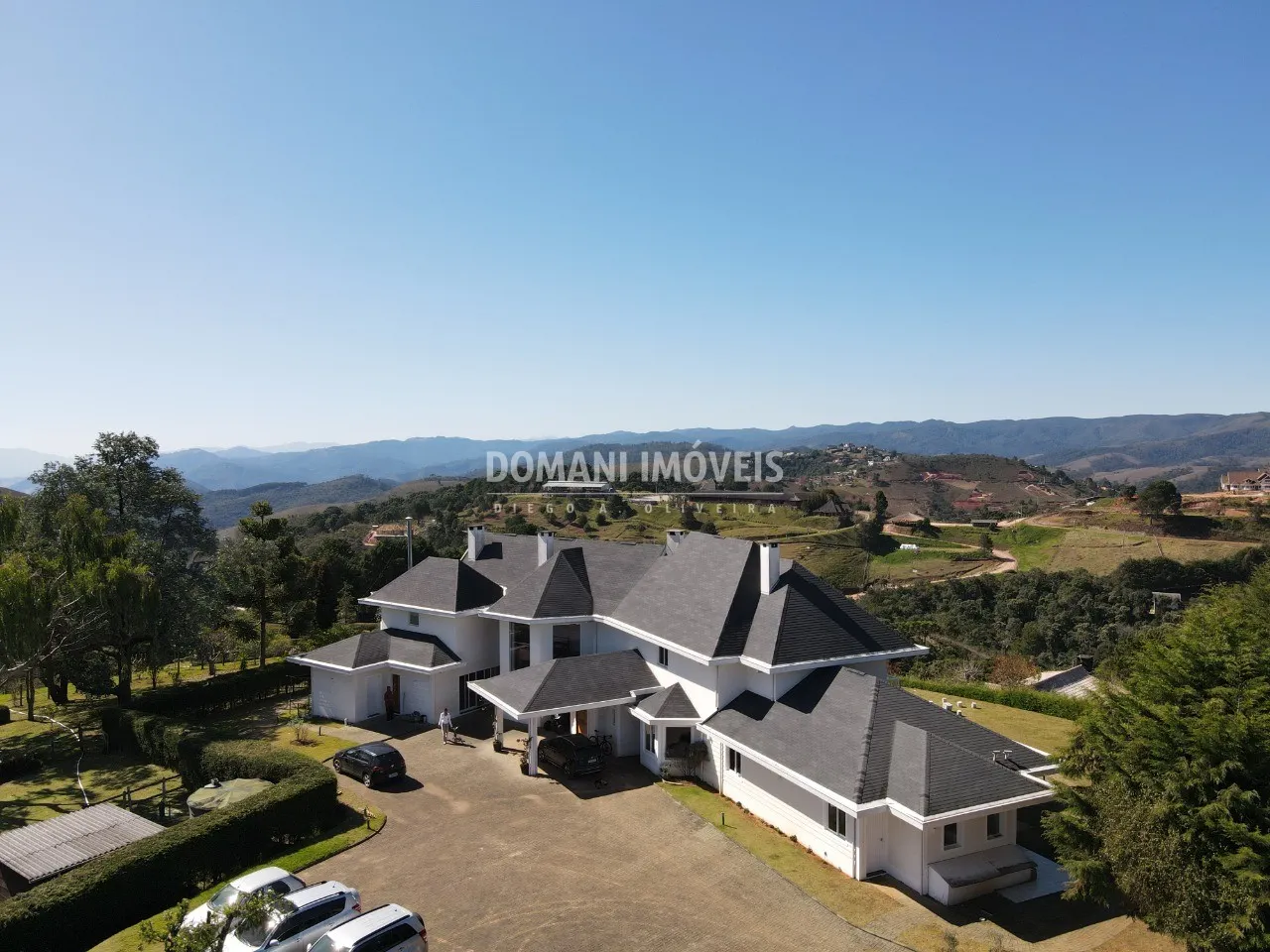 Casa à venda de 3.050 m² em Campos do Jordão, SP, Brasil