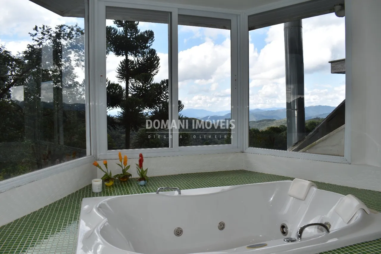 Casa à venda de 3.050 m² em Campos do Jordão, SP, Brasil