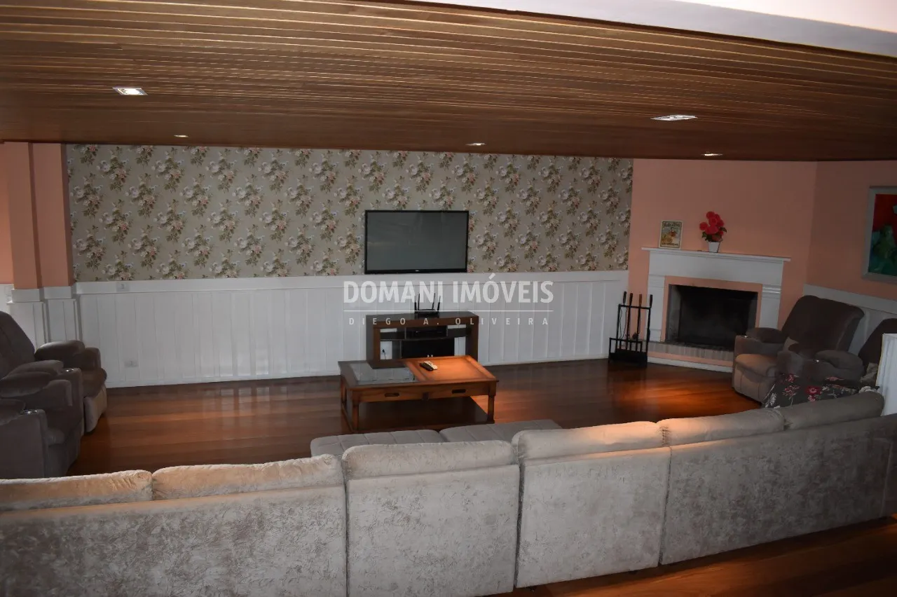 Casa à venda de 3.050 m² em Campos do Jordão, SP, Brasil