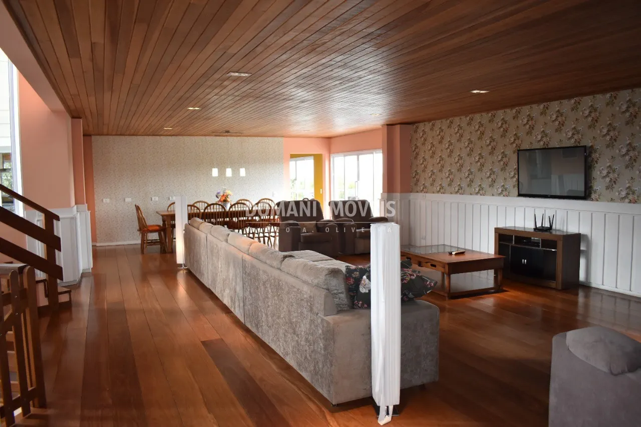 Casa à venda de 3.050 m² em Campos do Jordão, SP, Brasil