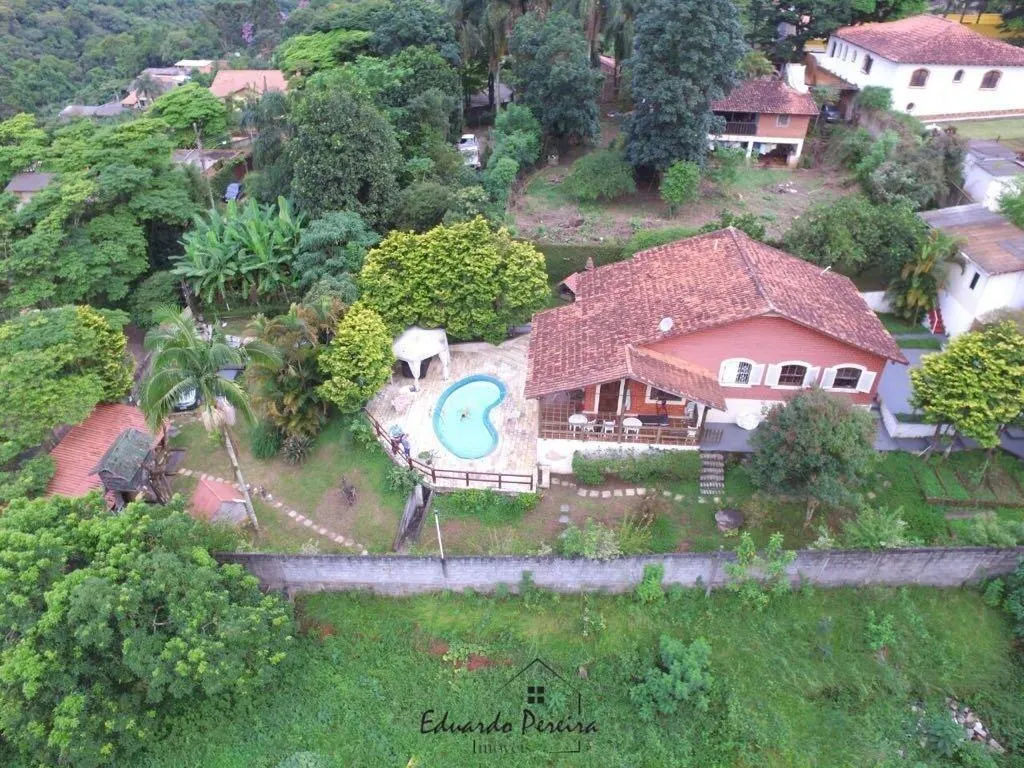 Fazenda à venda de 1.120 ha em Embu das Artes, SP, Brasil
