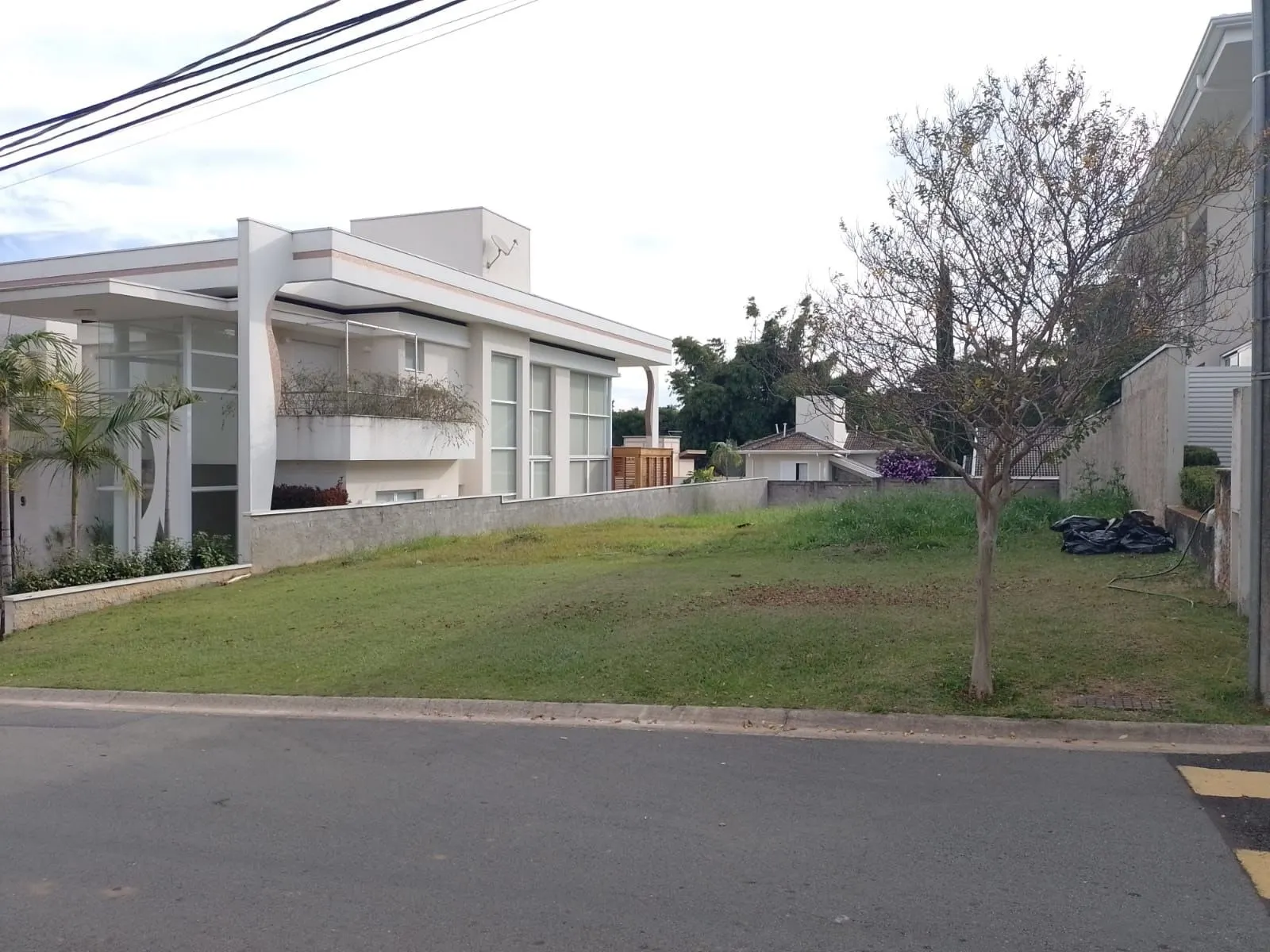 Terreno à venda de 503 m² em Valinhos, SP, Brasil