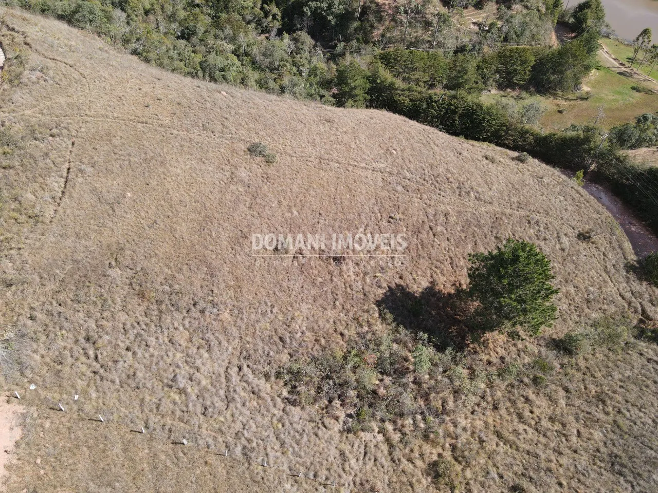 Terreno à venda de 6.150 m² em Campos do Jordão, SP, Brasil