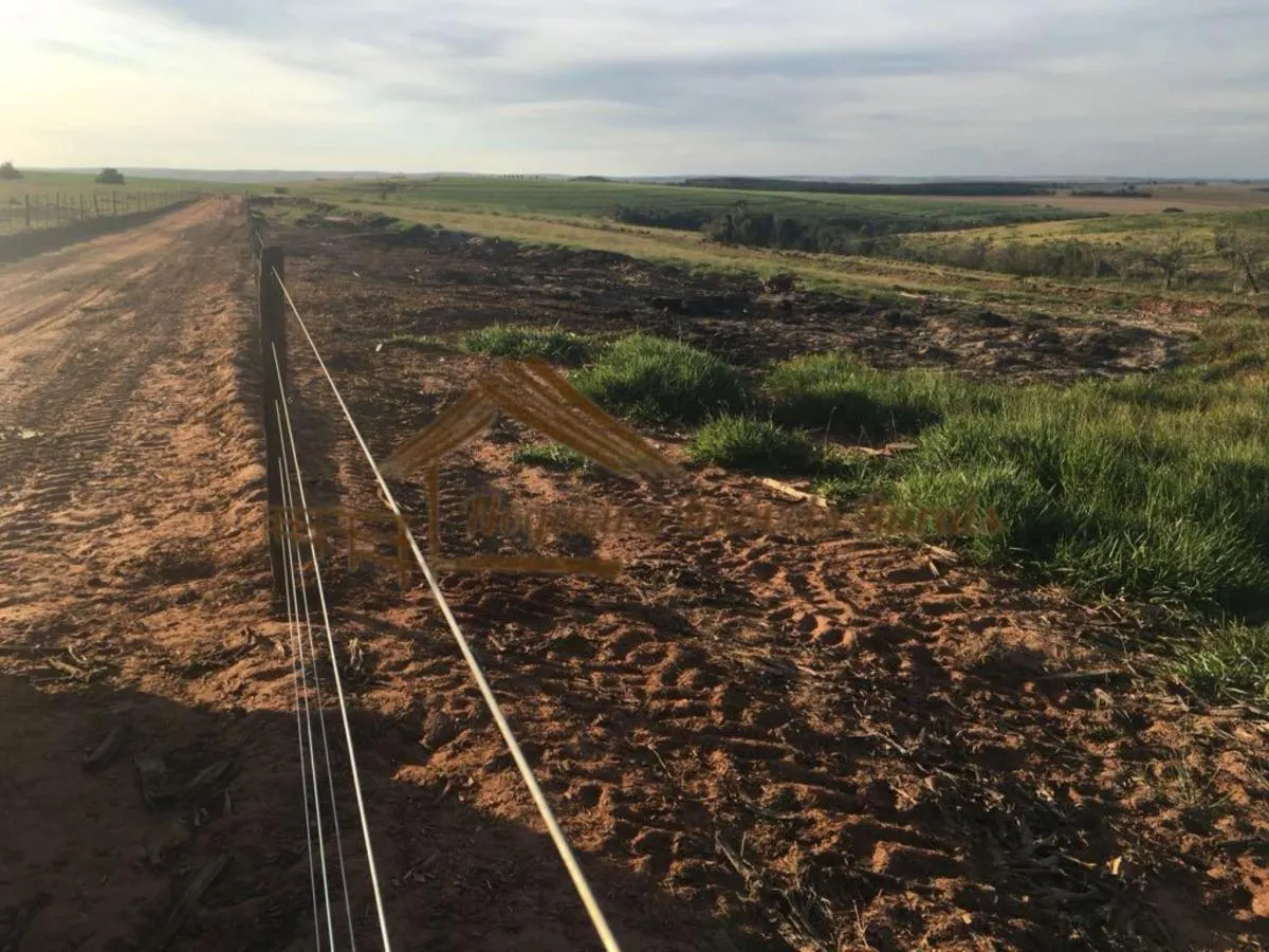Fazenda à venda de 111 ha em Águas de Santa Bárbara, SP, Brasil