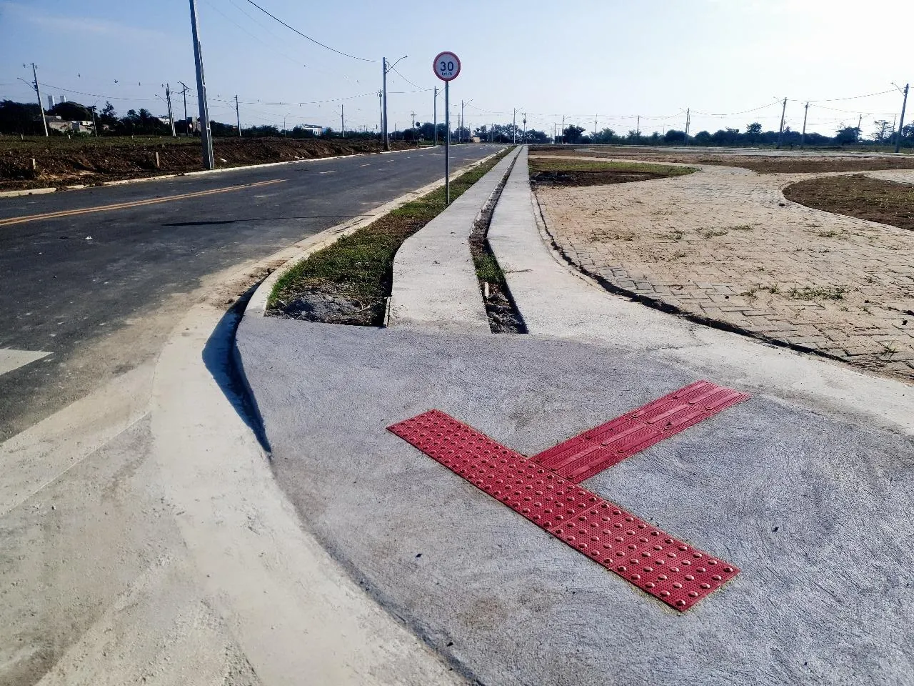 Terreno à venda de 140 m² em Campos dos Goytacazes, RJ, Brasil
