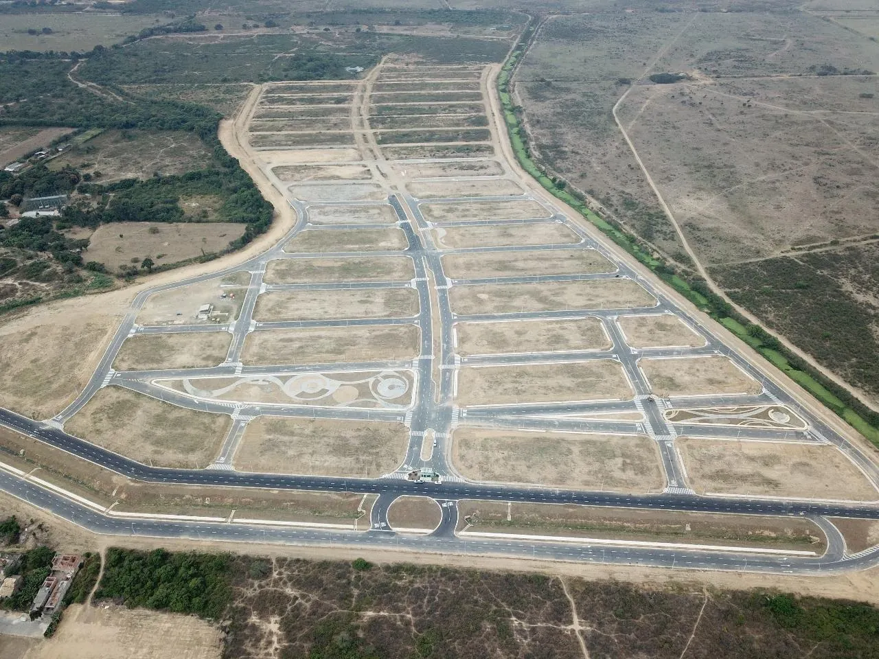 Terreno à venda de 140 m² em Campos dos Goytacazes, RJ, Brasil