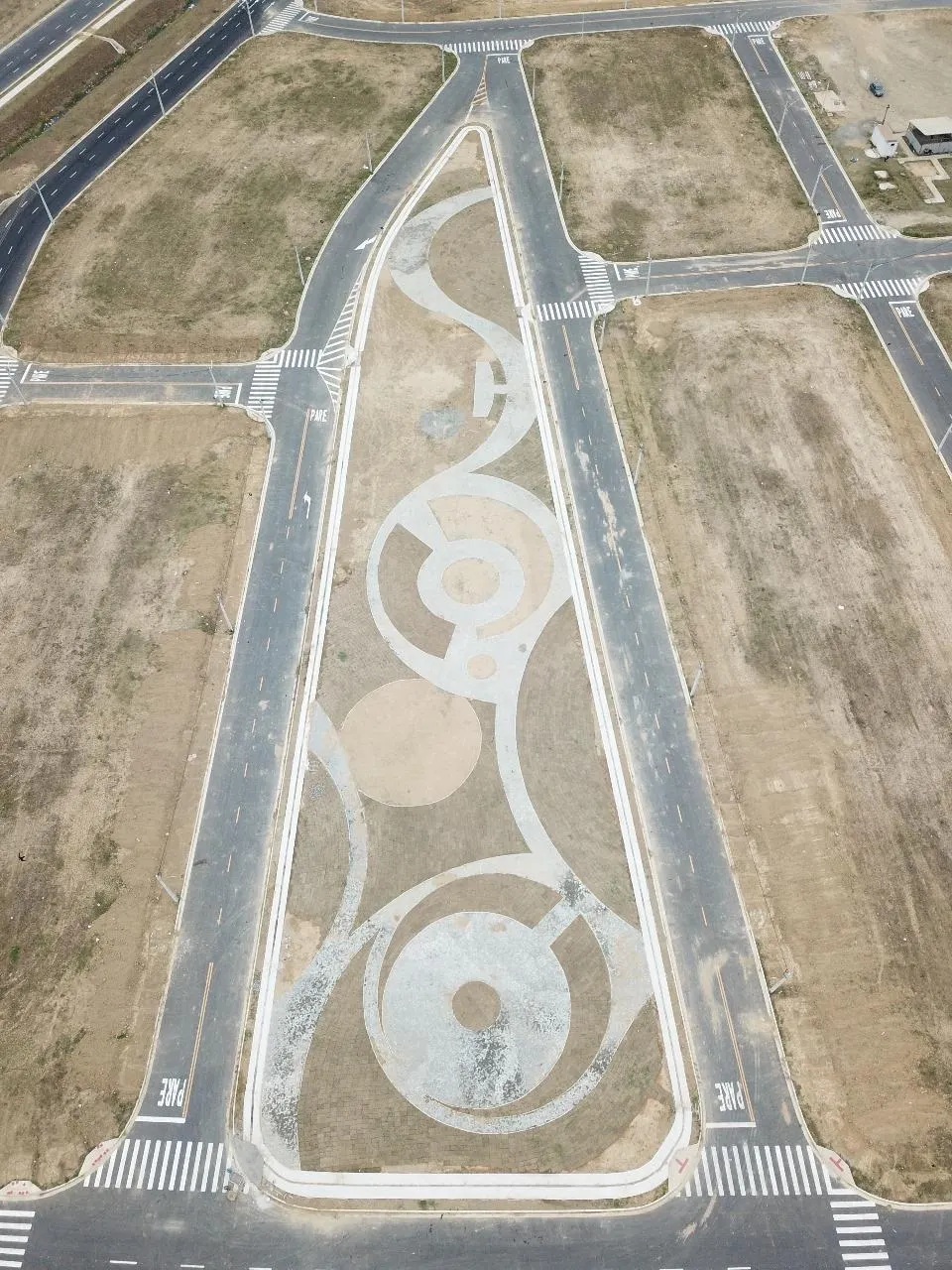Terreno à venda de 140 m² em Campos dos Goytacazes, RJ, Brasil
