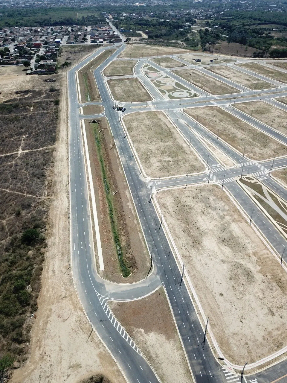 Terreno à venda de 140 m² em Campos dos Goytacazes, RJ, Brasil