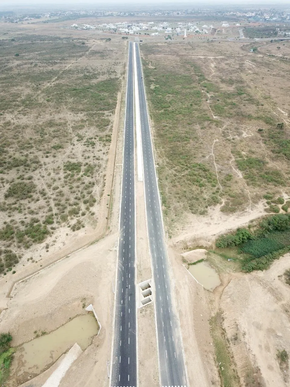 Terreno à venda de 140 m² em Campos dos Goytacazes, RJ, Brasil