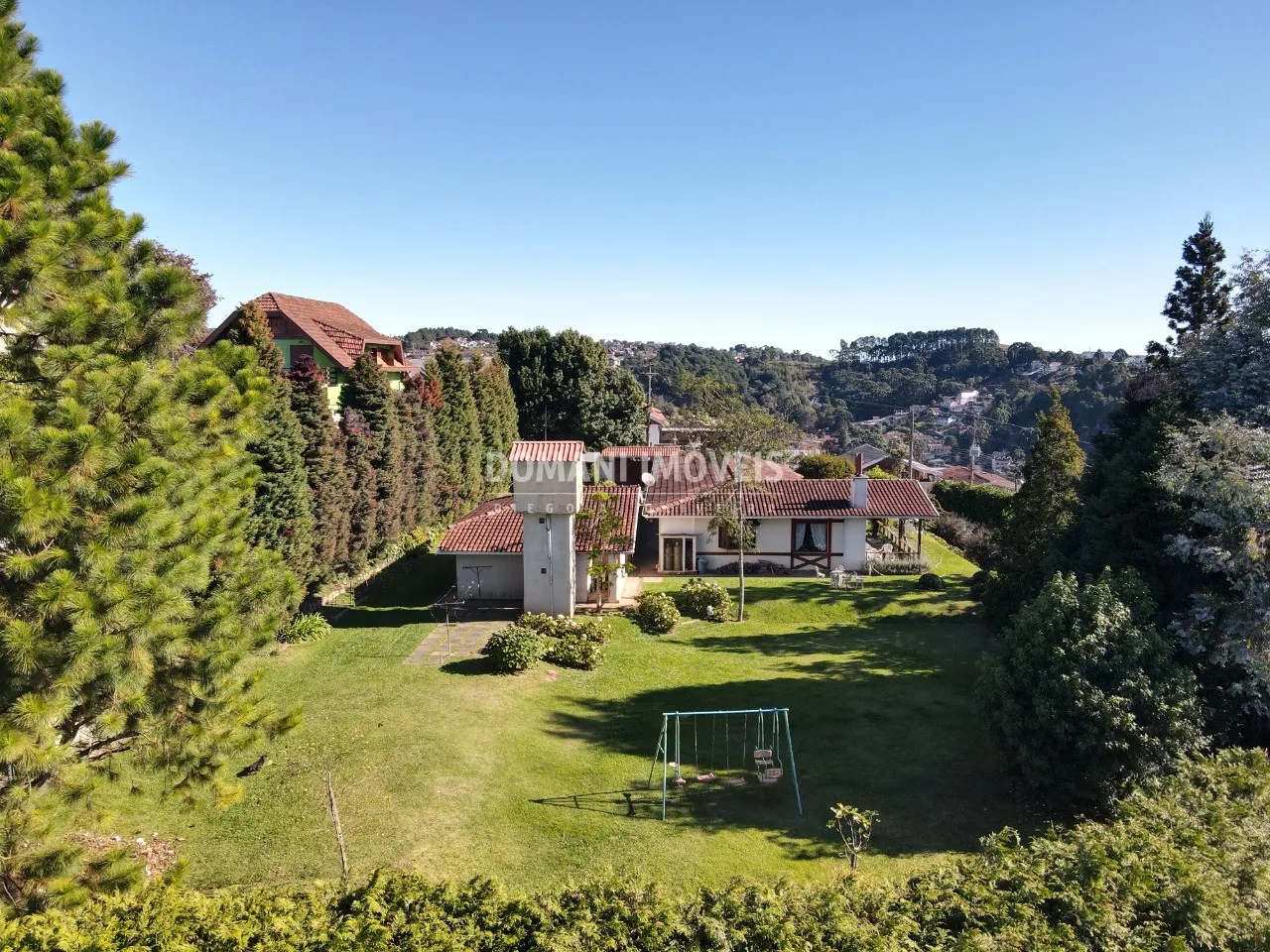 Casa à venda de 2.180 m² em Campos do Jordão, SP, Brasil