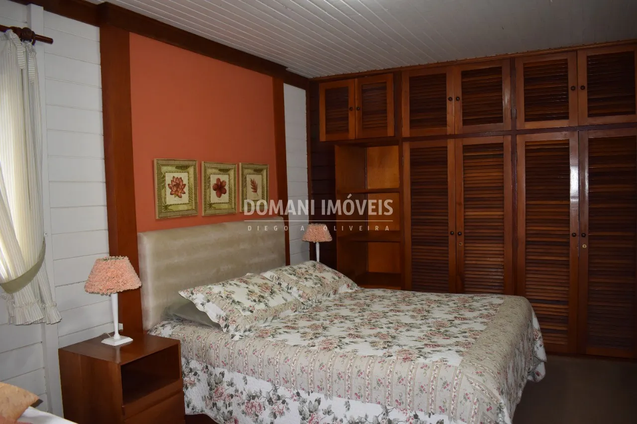 Casa à venda de 2.180 m² em Campos do Jordão, SP, Brasil