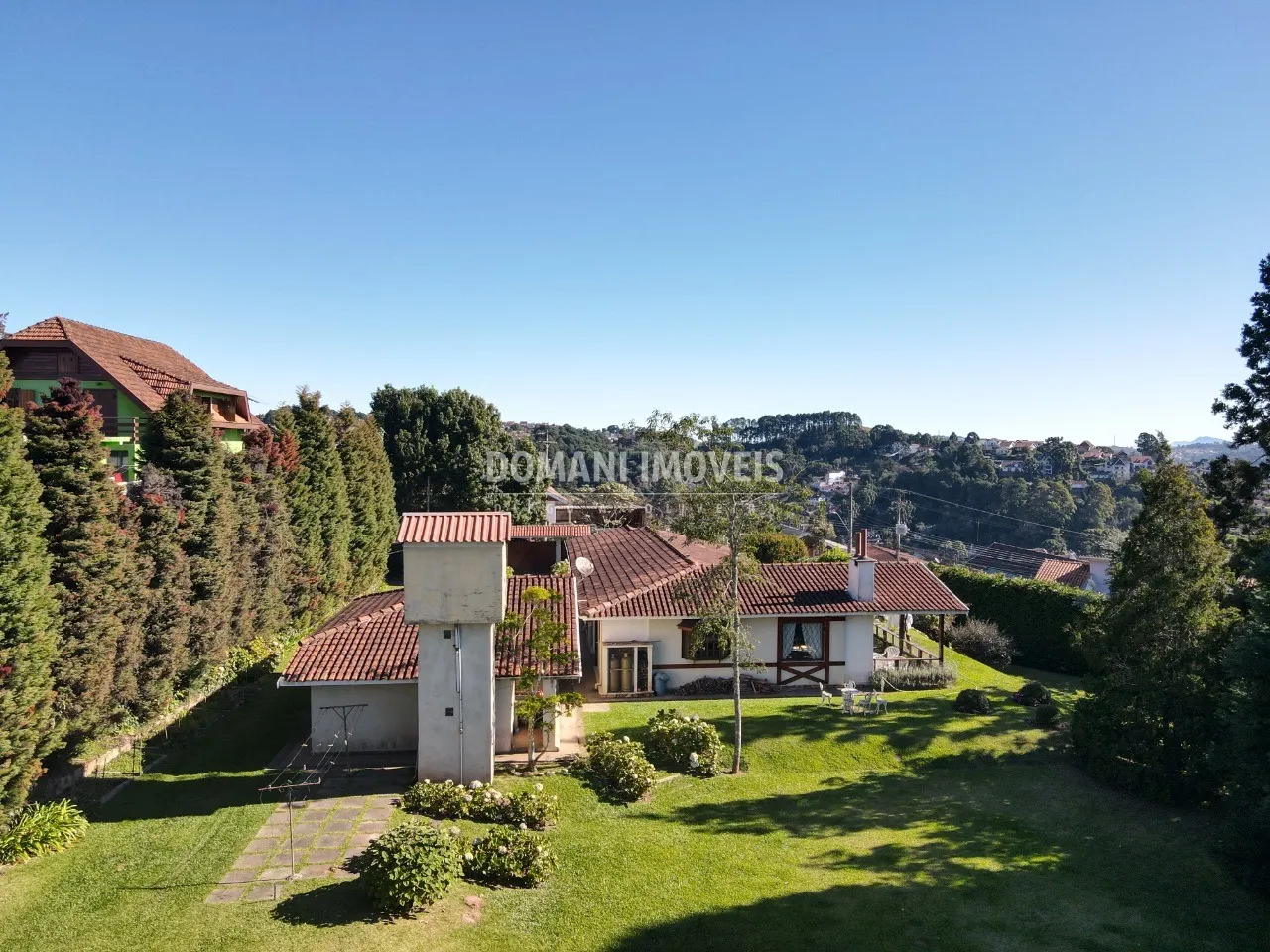 Casa à venda de 2.180 m² em Campos do Jordão, SP, Brasil