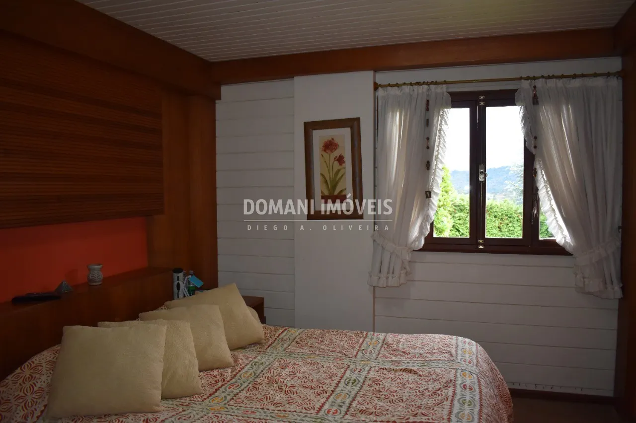 Casa à venda de 2.180 m² em Campos do Jordão, SP, Brasil