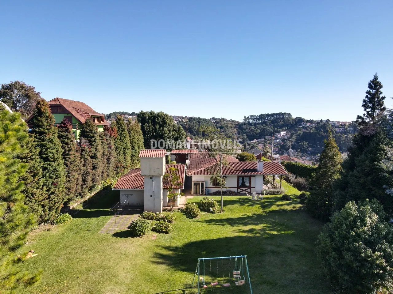 Casa à venda de 2.180 m² em Campos do Jordão, SP, Brasil