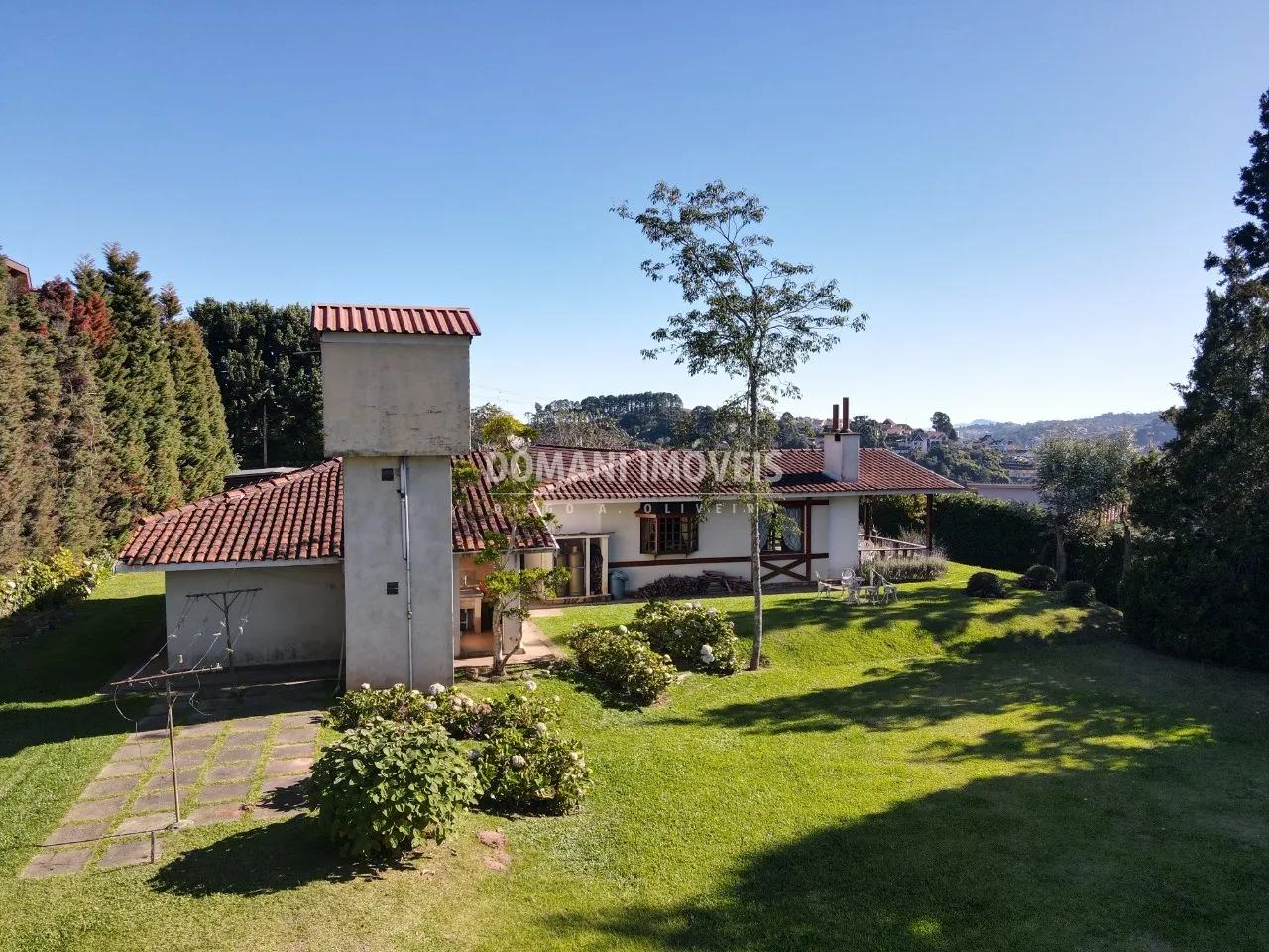 Casa à venda de 2.180 m² em Campos do Jordão, SP, Brasil