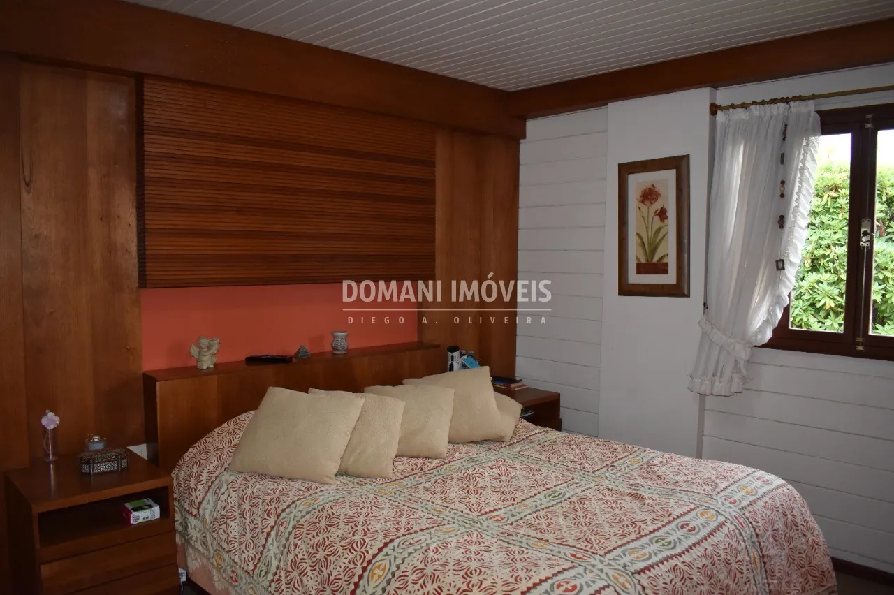 Casa à venda de 2.180 m² em Campos do Jordão, SP, Brasil