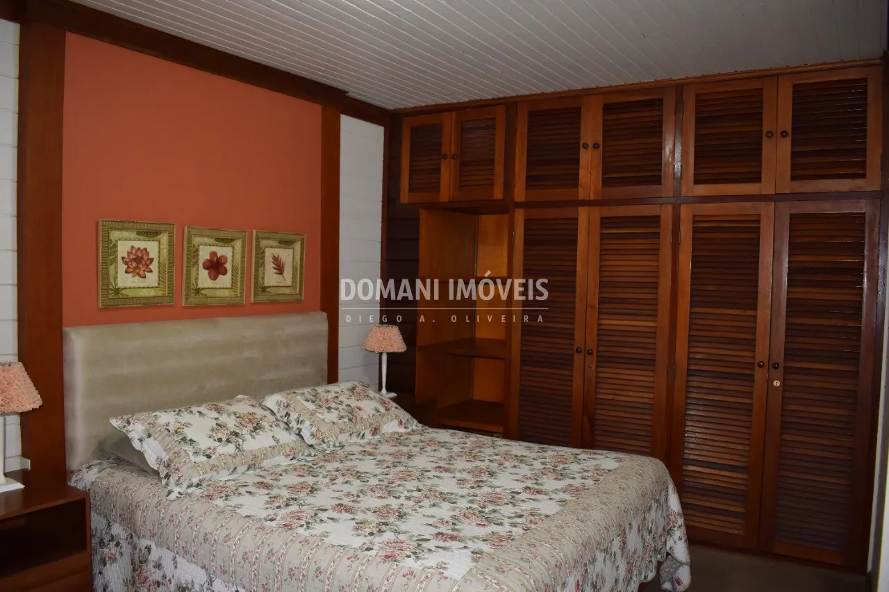 Casa à venda de 2.180 m² em Campos do Jordão, SP, Brasil