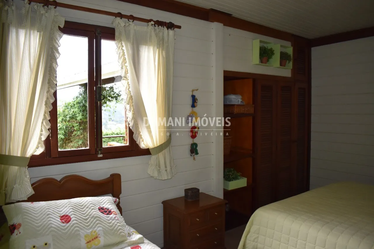 Casa à venda de 2.180 m² em Campos do Jordão, SP, Brasil