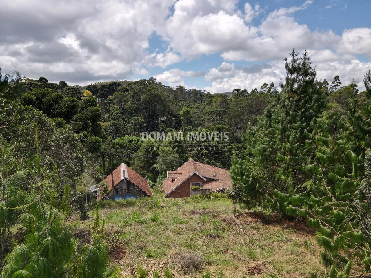 Terreno à venda de 1.070 m² em Campos do Jordão, SP, Brasil