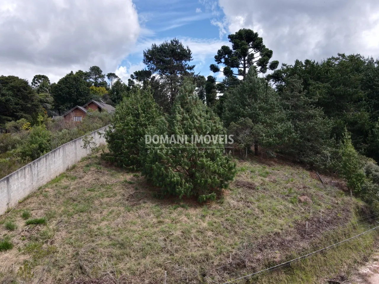 Terreno à venda de 1.070 m² em Campos do Jordão, SP, Brasil