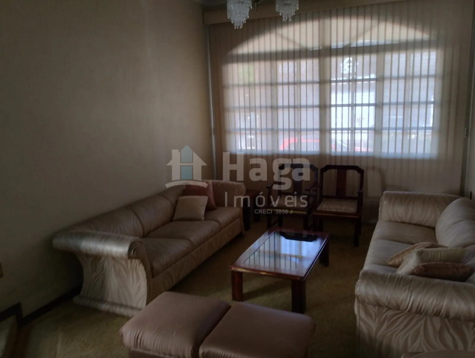 Casa à venda de 1.161 m² em Brusque, SC, Brasil