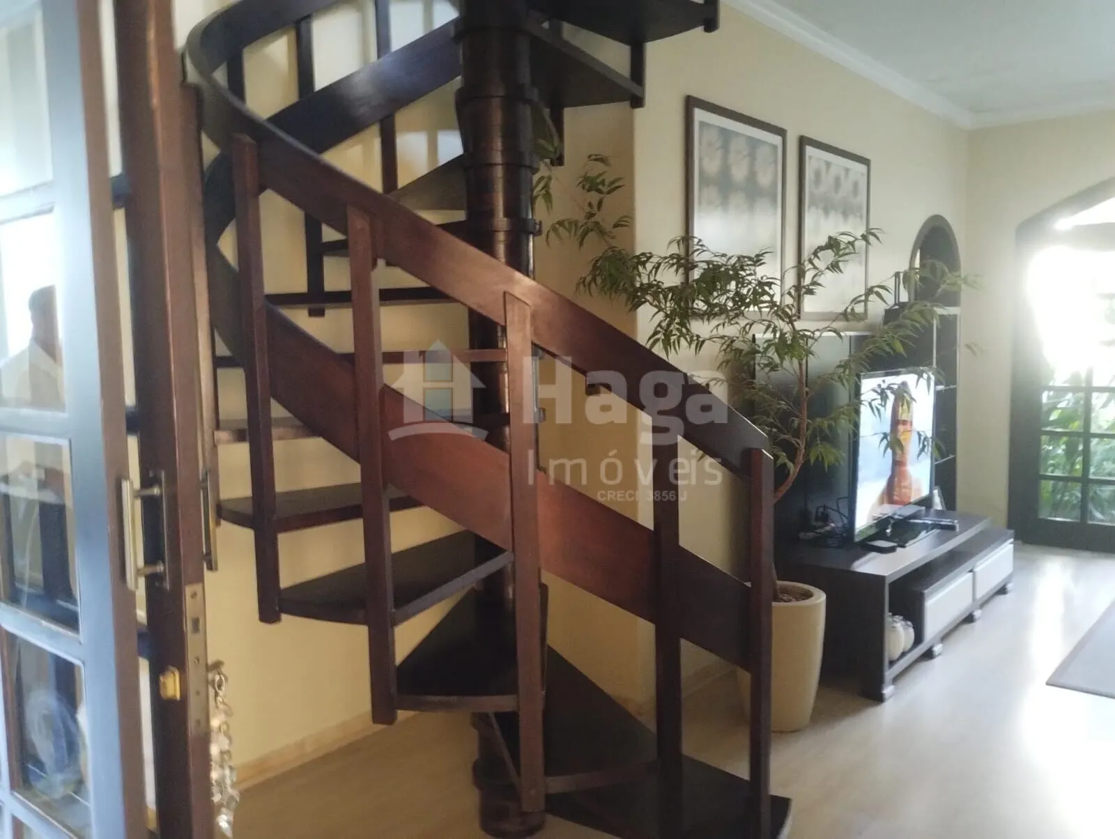Casa à venda de 1.161 m² em Brusque, SC, Brasil