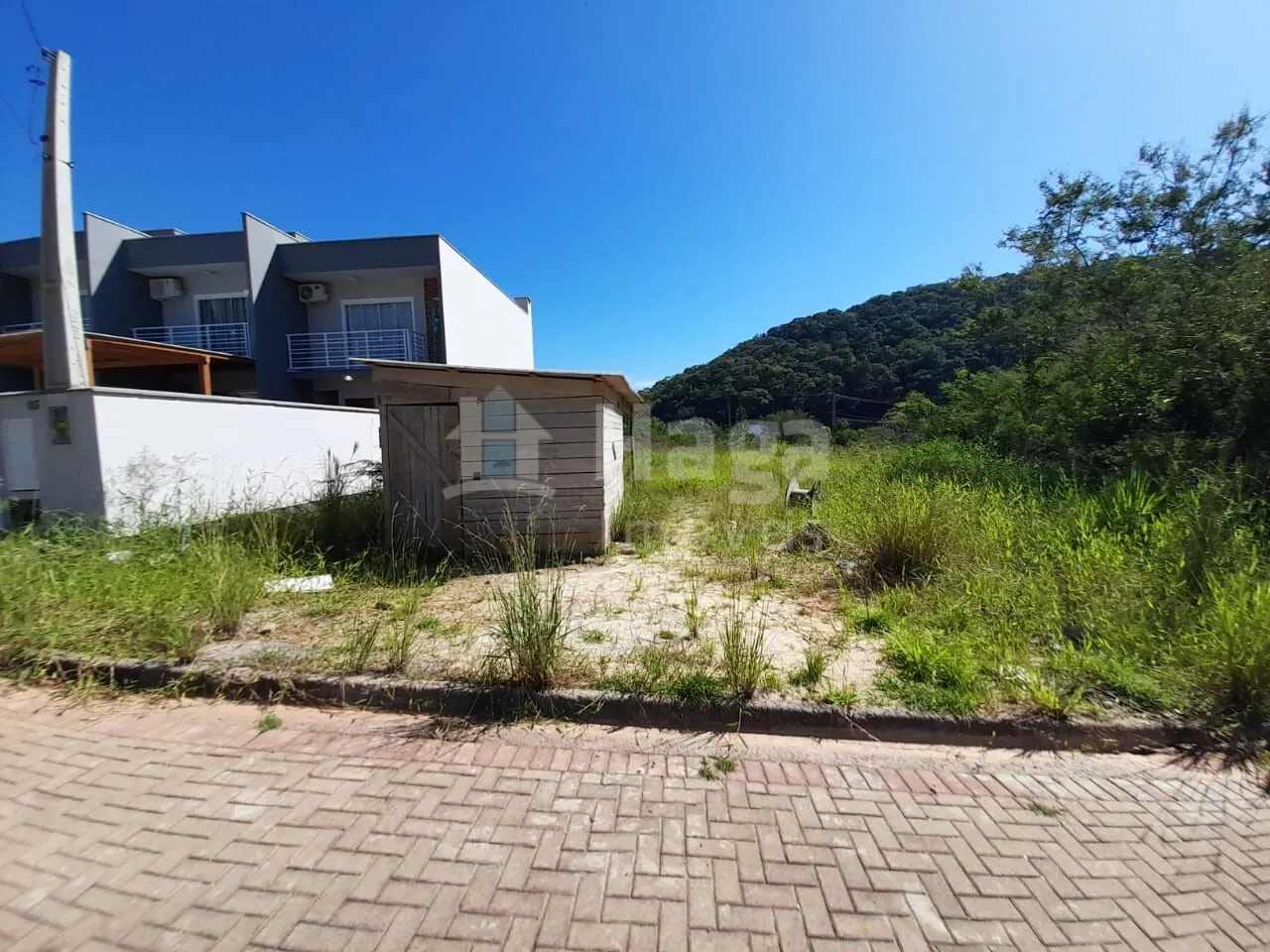 Terreno à venda de 392 m² em Brusque, SC, Brasil