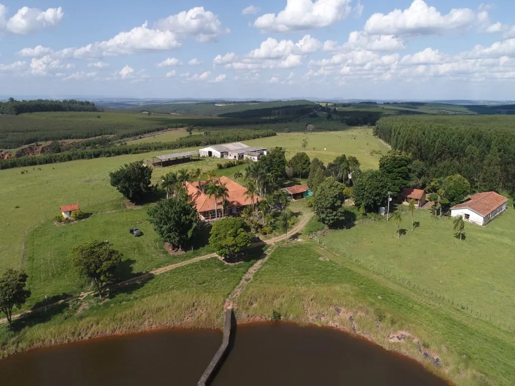 Fazenda à venda de 235 ha em Botucatu, SP, Brasil
