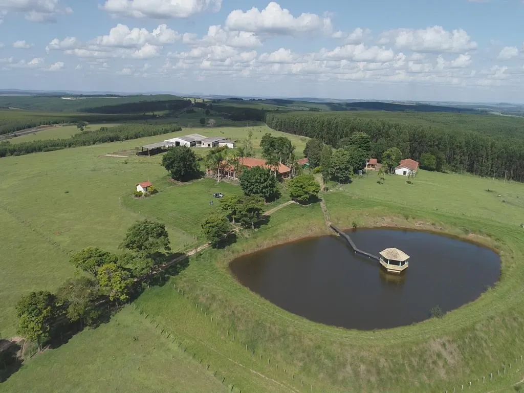 Fazenda à venda de 235 ha em Botucatu, SP, Brasil