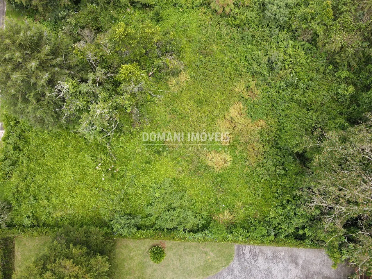 Terreno à venda de 1.200 m² em Campos do Jordão, SP, Brasil