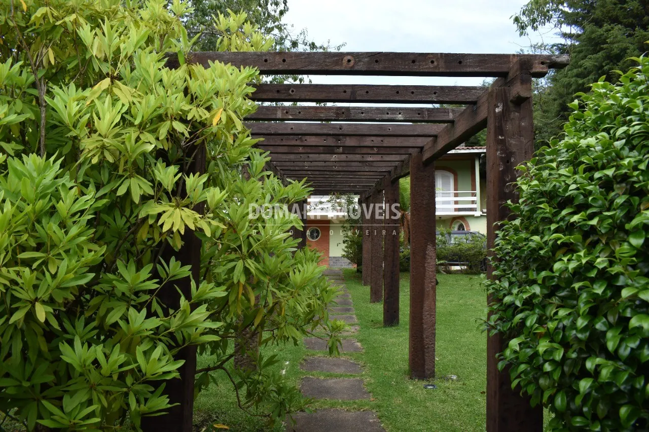 Casa à venda de 6.600 m² em Campos do Jordão, SP, Brasil