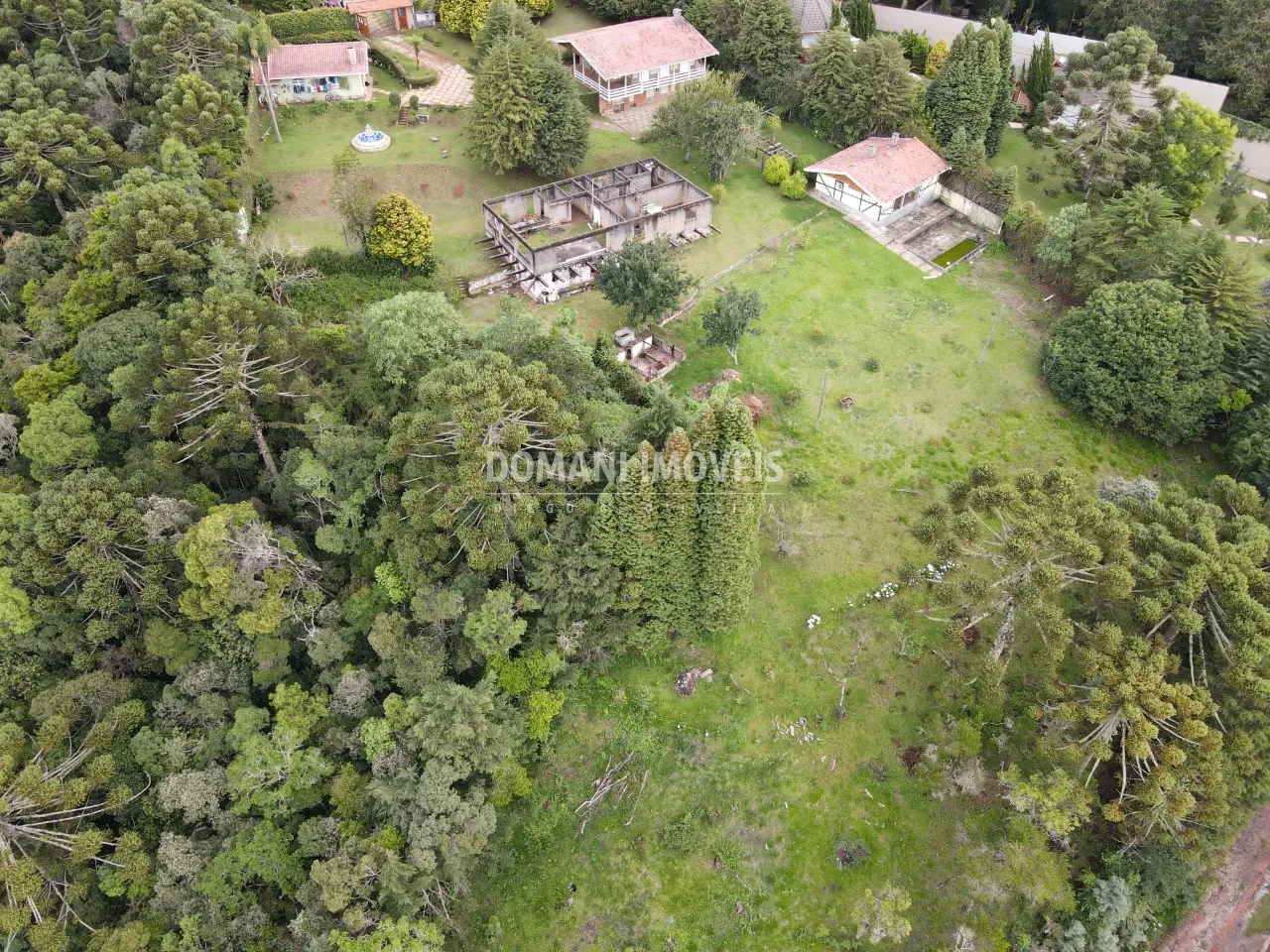 Casa à venda de 6.600 m² em Campos do Jordão, SP, Brasil