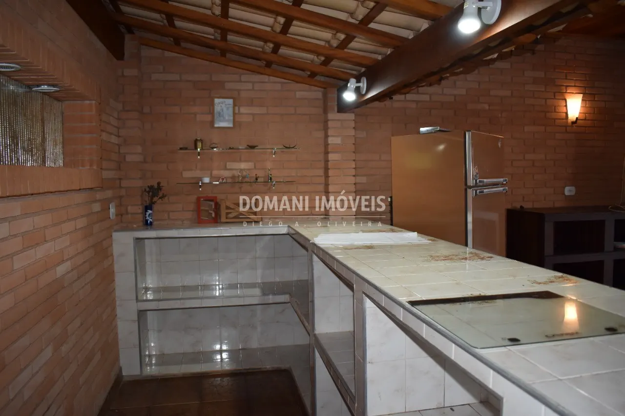 Casa à venda de 6.600 m² em Campos do Jordão, SP, Brasil