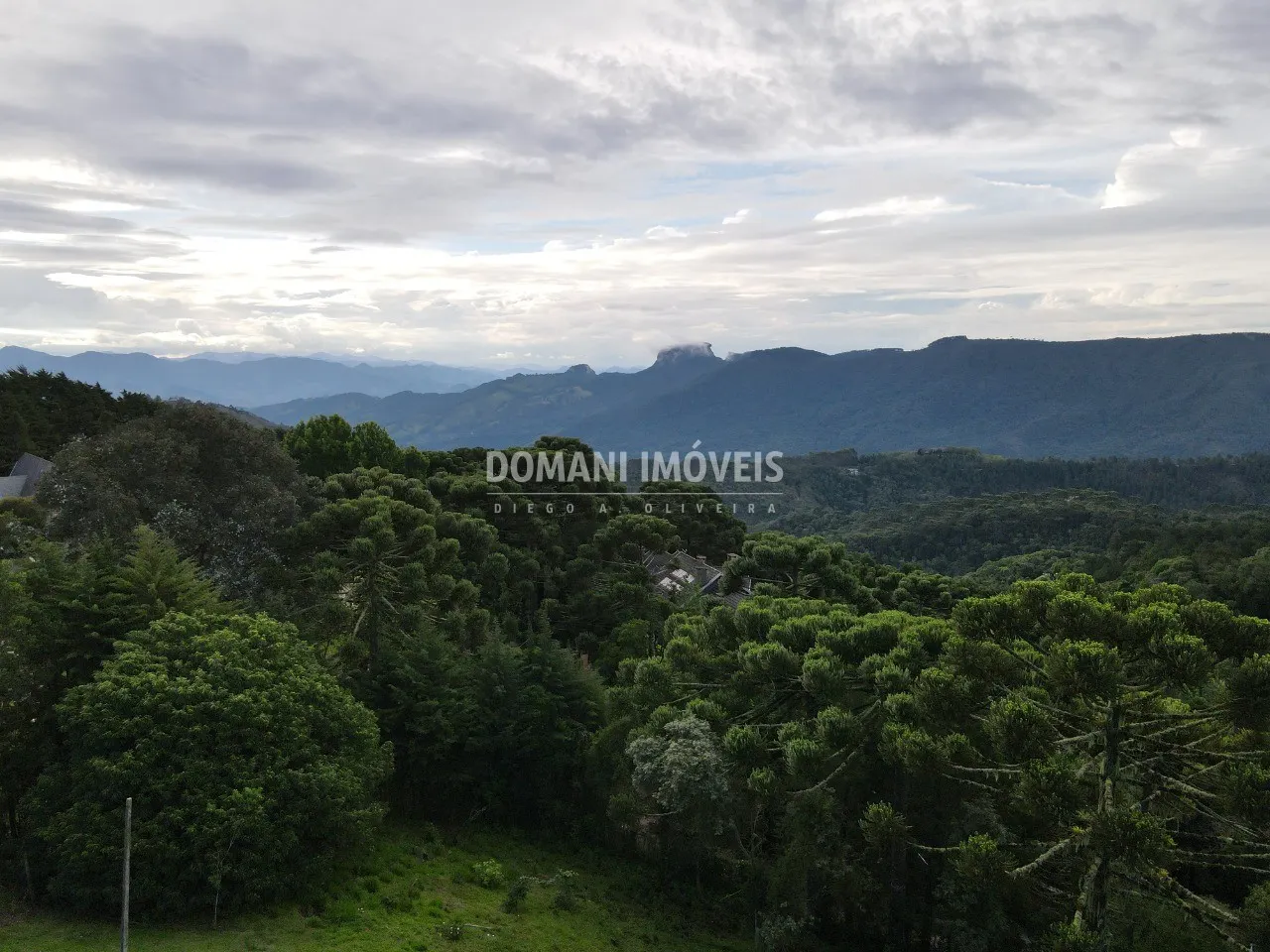 Casa à venda de 6.600 m² em Campos do Jordão, SP, Brasil