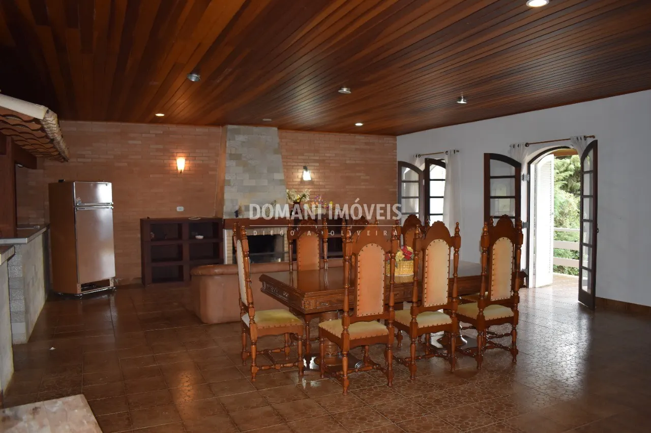 Casa à venda de 6.600 m² em Campos do Jordão, SP, Brasil