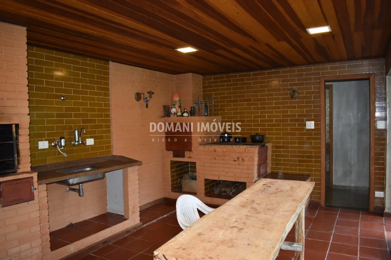 Casa à venda de 6.600 m² em Campos do Jordão, SP, Brasil