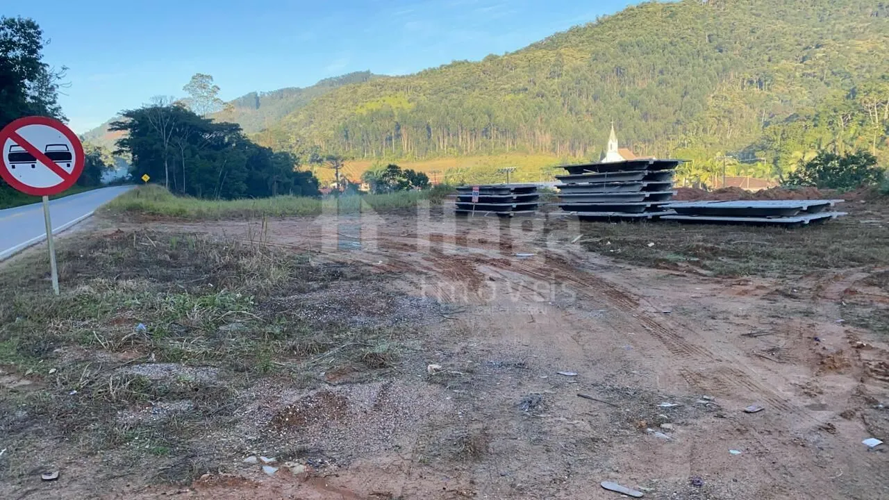 Terreno à venda de 5.445 m² em Nova Trento, SC, Brasil