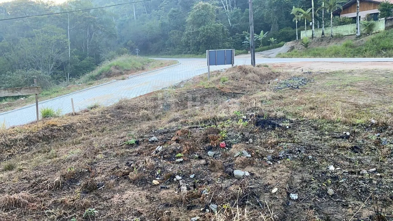 Terreno à venda de 5.445 m² em Nova Trento, SC, Brasil
