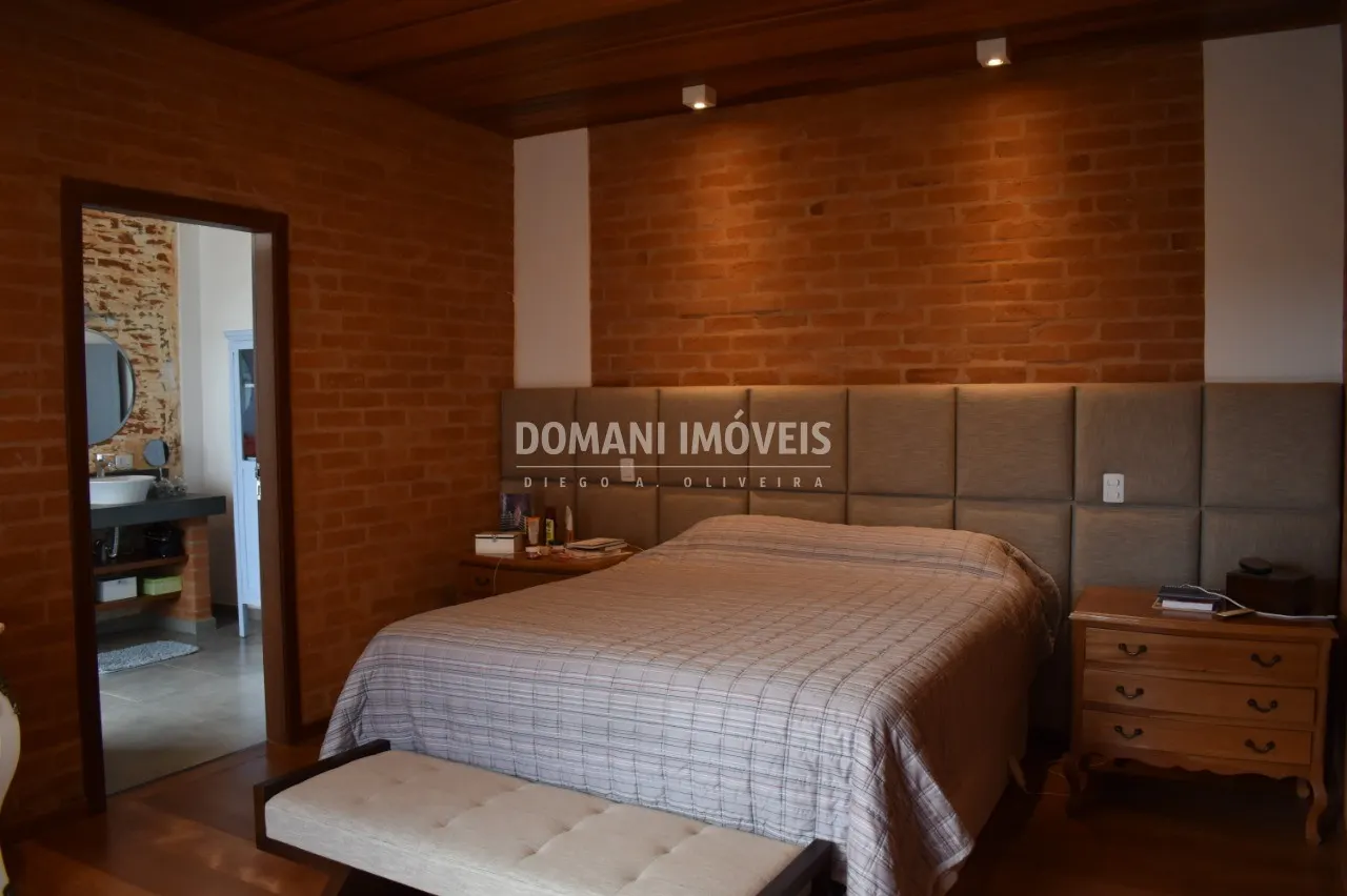 Casa à venda de 1.130 m² em Campos do Jordão, SP, Brasil