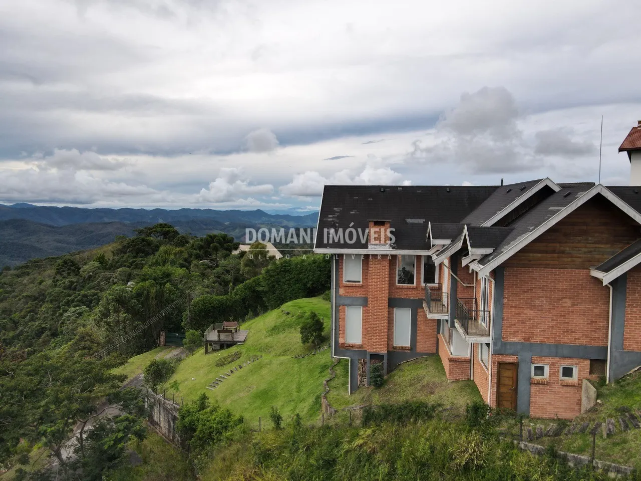 Casa à venda de 1.130 m² em Campos do Jordão, SP, Brasil