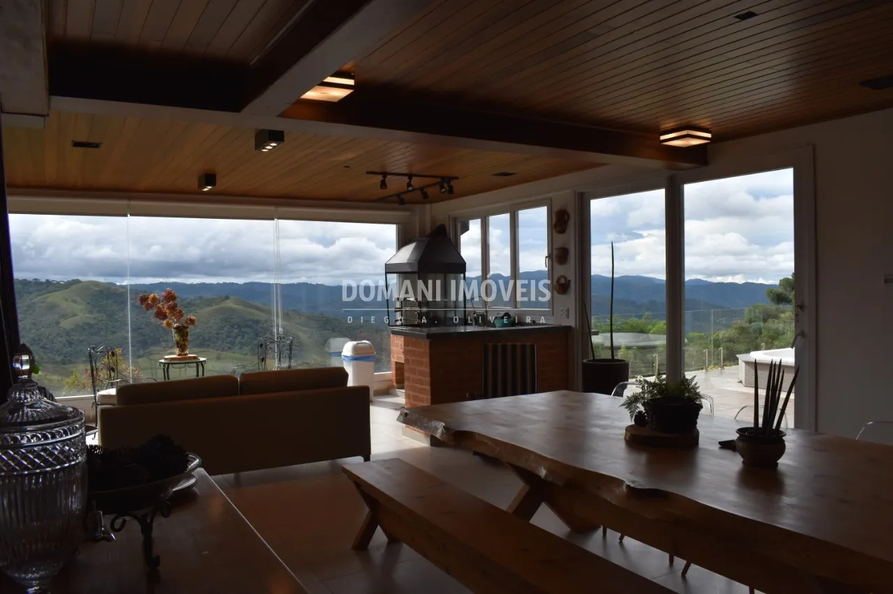 Casa à venda de 1.130 m² em Campos do Jordão, SP, Brasil