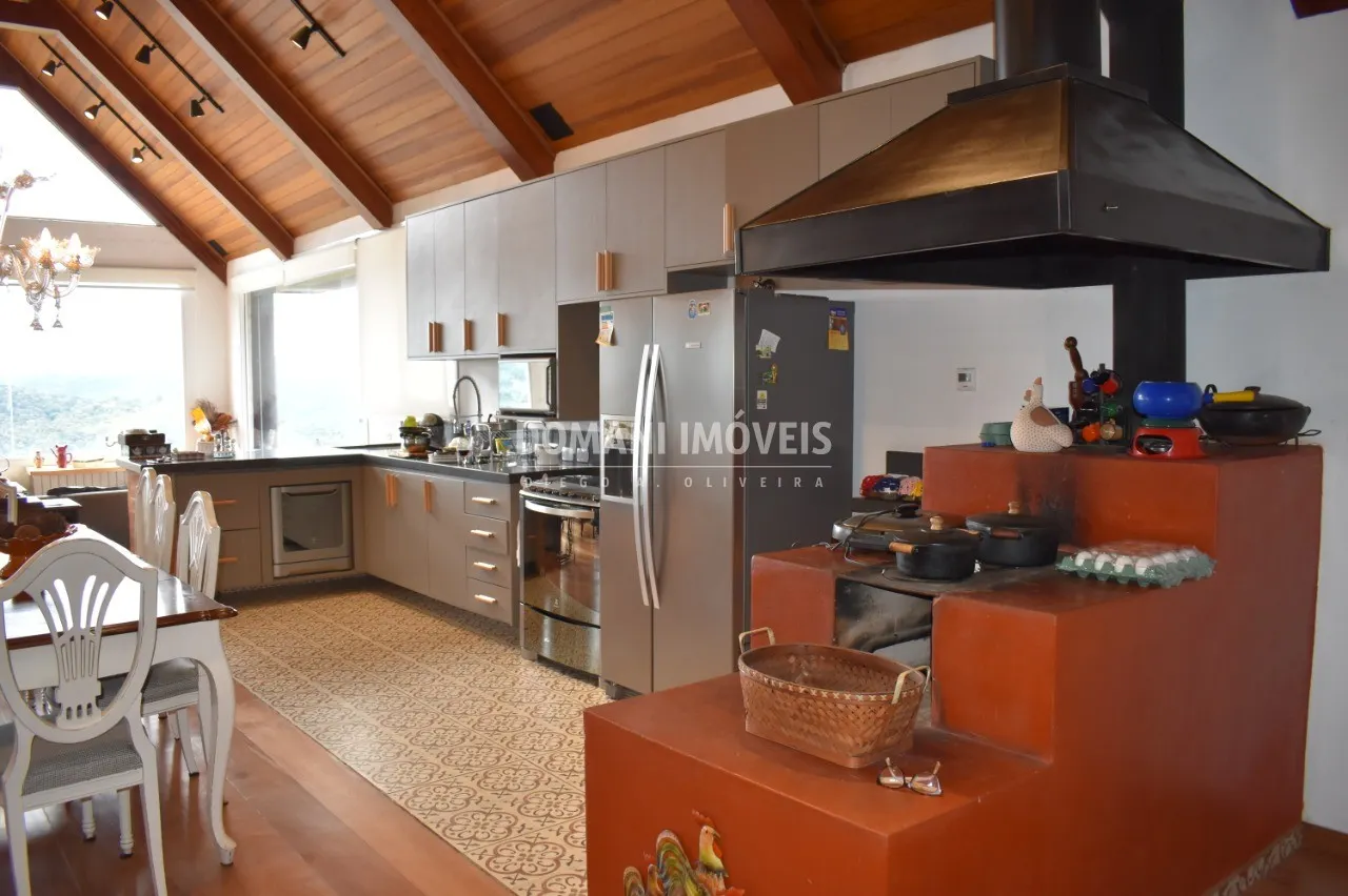 Casa à venda de 1.130 m² em Campos do Jordão, SP, Brasil