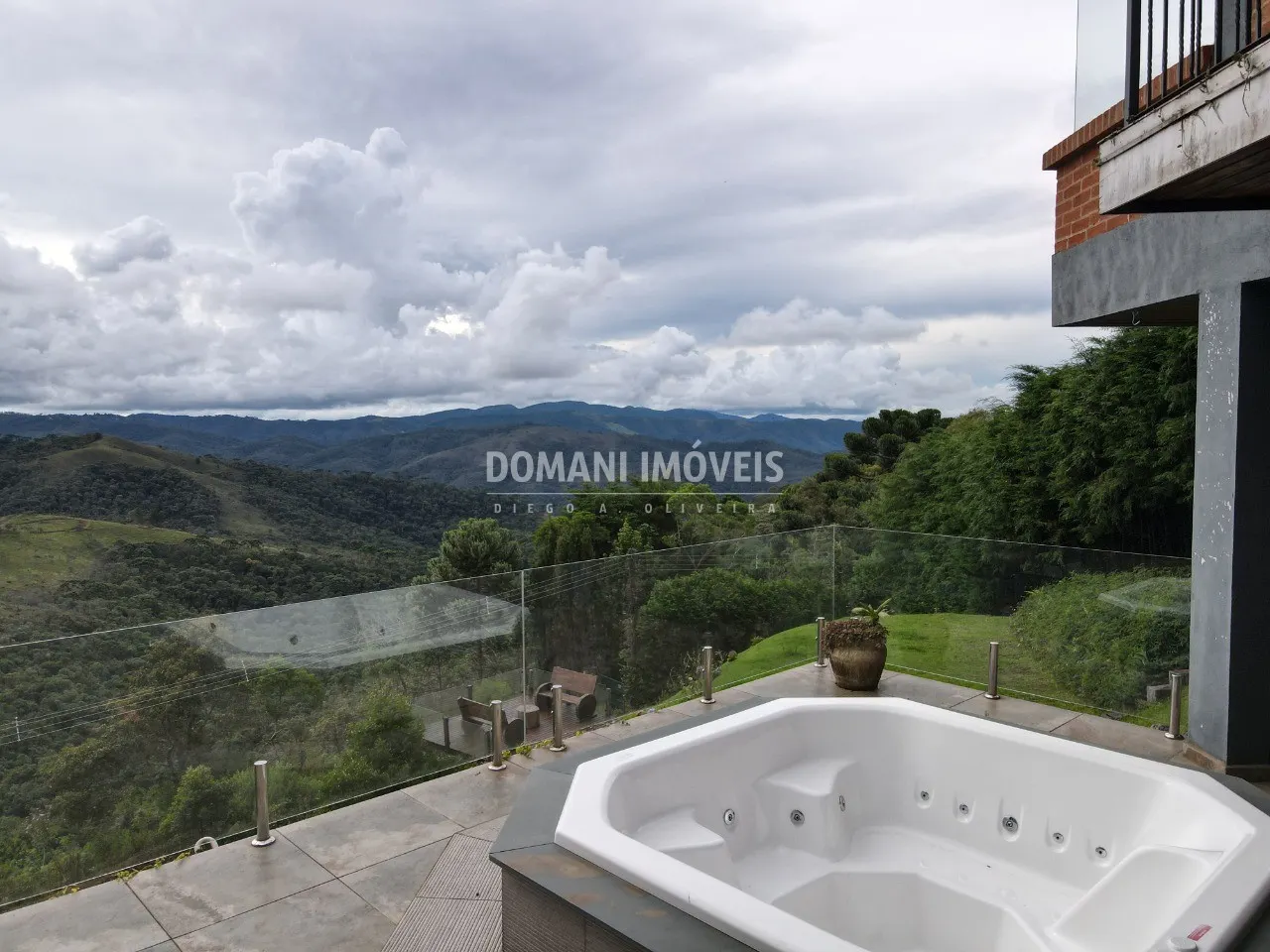 Casa à venda de 1.130 m² em Campos do Jordão, SP, Brasil