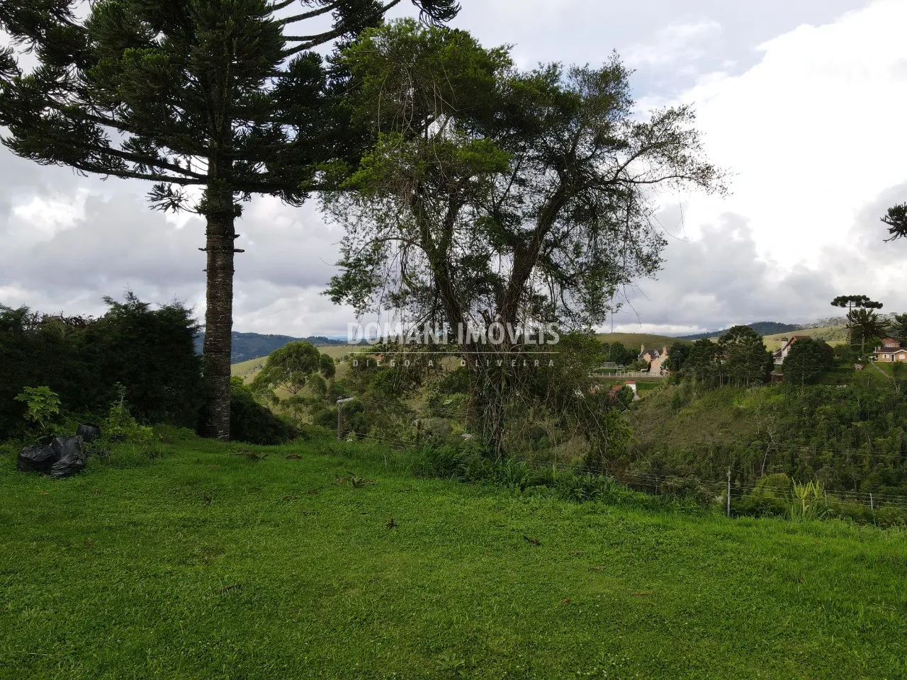 Terreno à venda de 1.010 m² em Campos do Jordão, SP, Brasil