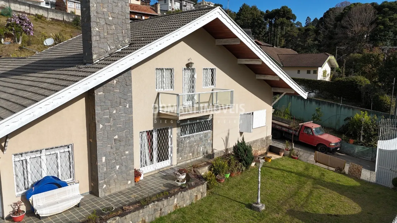House for sale of 2,260 m² in Campos do Jordão, SP, Brazil