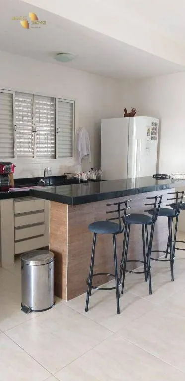 Casa à venda de 1.200 m² em Chapada dos Guimarães, MT, Brasil