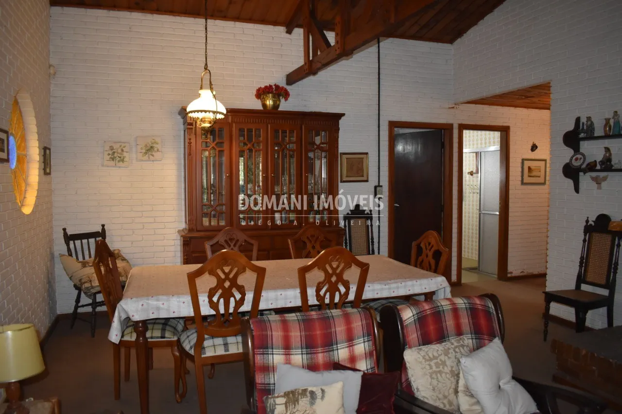 Casa à venda de 480 m² em Campos do Jordão, SP, Brasil